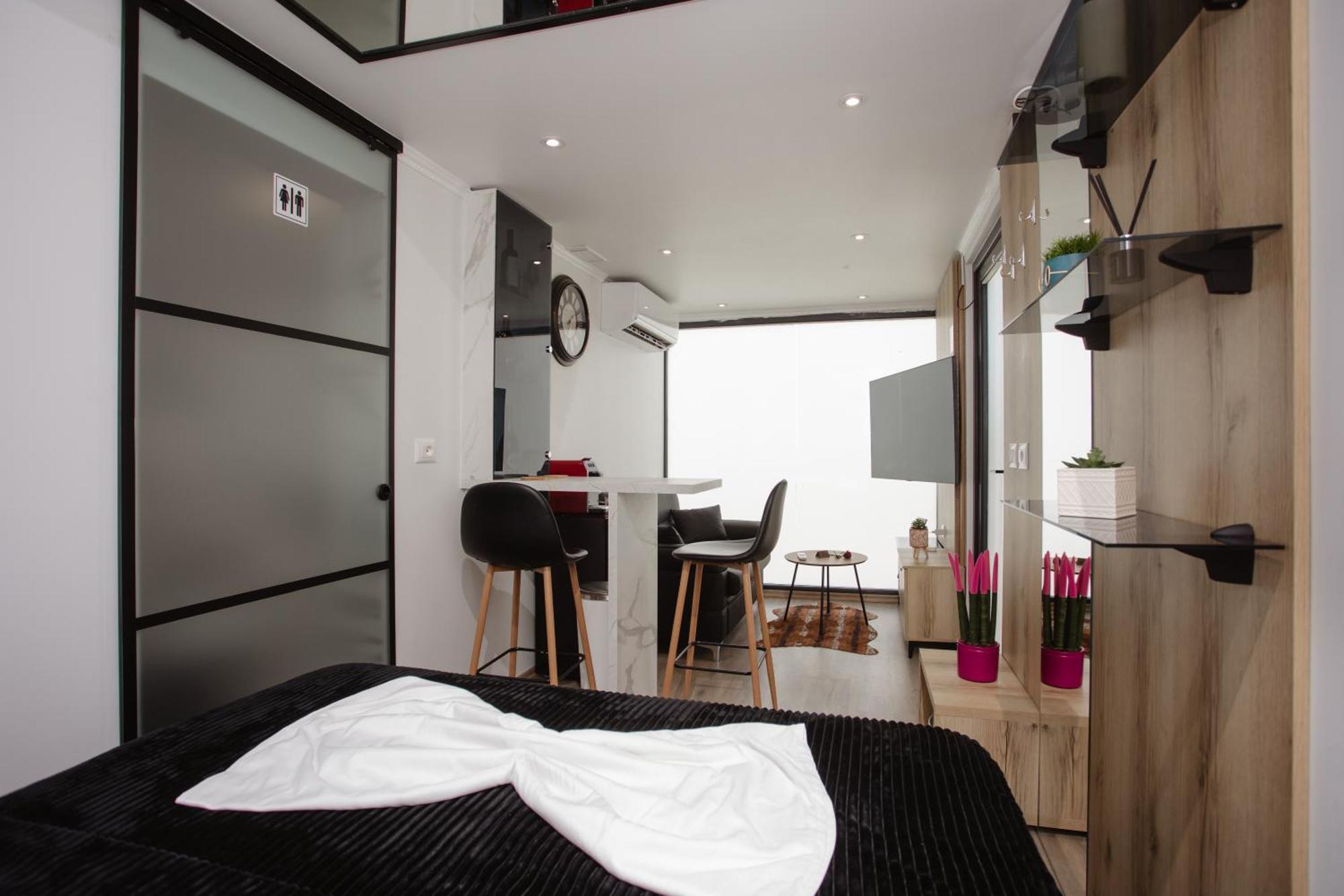446 Tiny House Shiroke Villa Kültér fotó